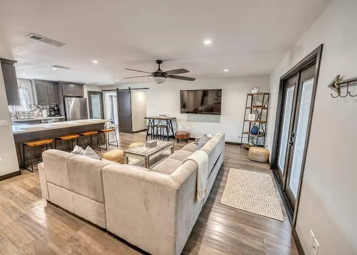 New! Beachy Havasu Getaway Lake Havasu City