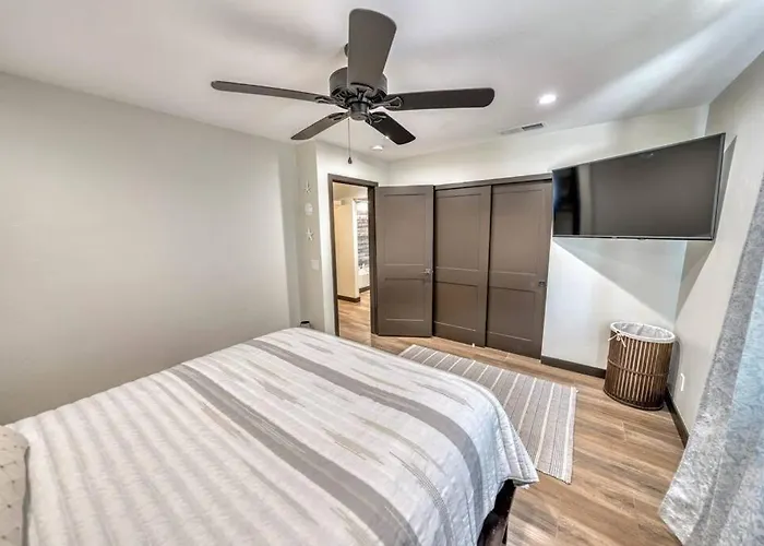 New! Beachy Havasu Getaway
